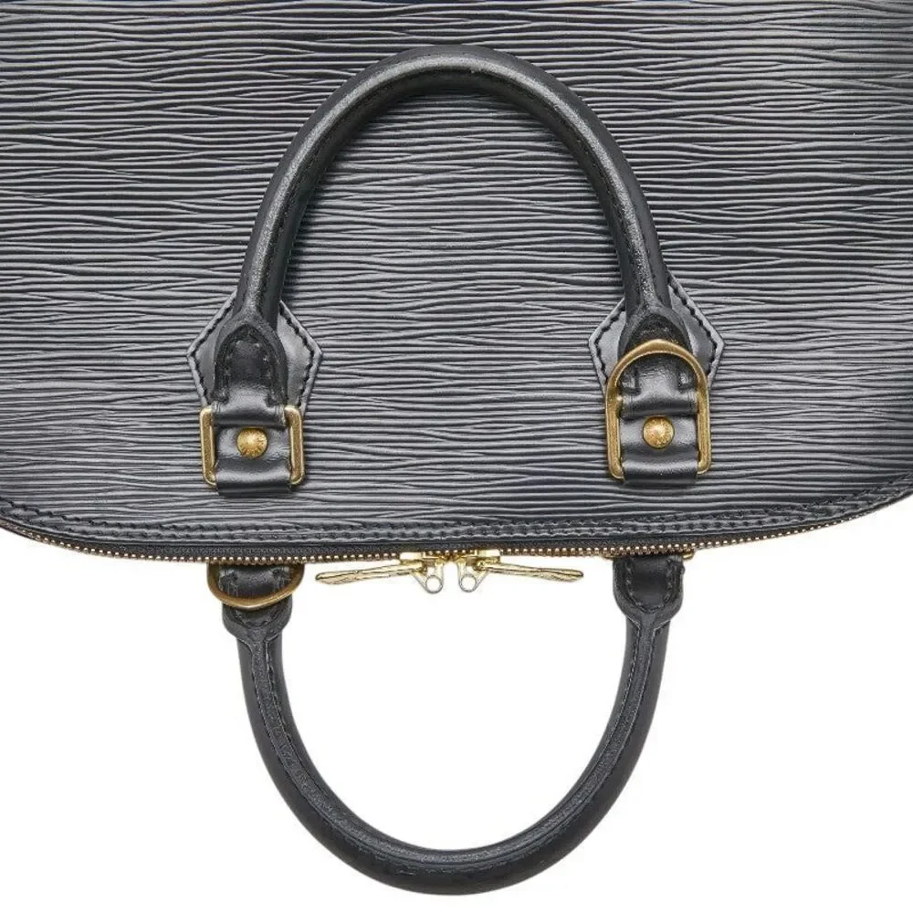 Louis Vuitton delivery duty